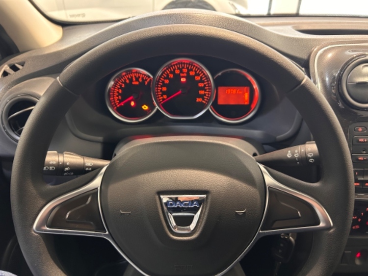 Dacia Sandero Essential foto 11