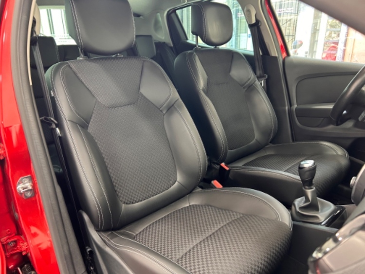 Renault Clio Zen foto 20