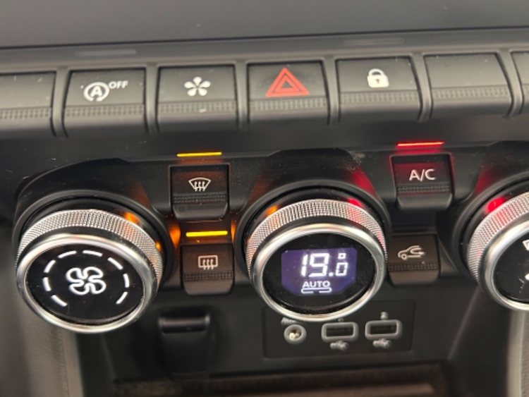 Renault Captur II ZEN GLP 100CV foto 19