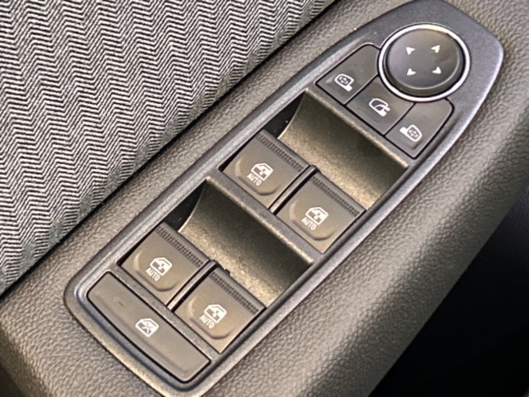 Renault Clio Techno foto 16