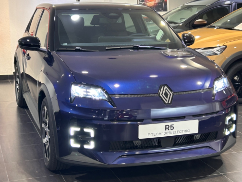 Renault - 5 E-Tech