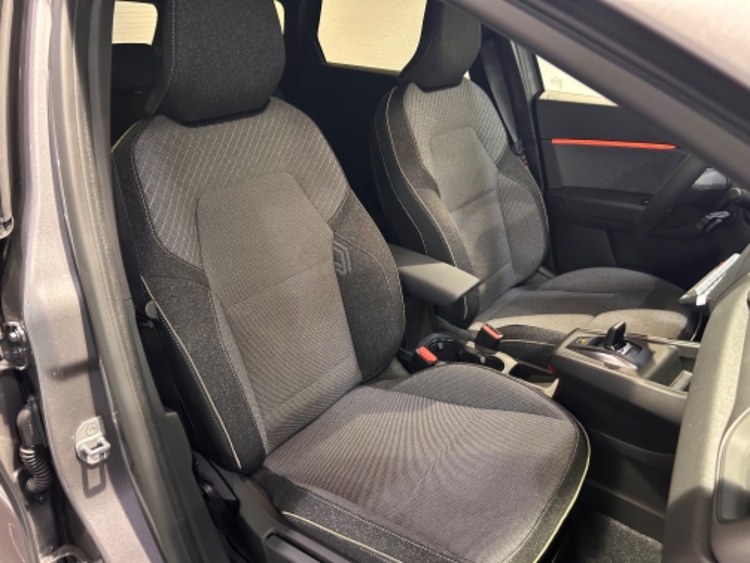 RENAULT CAPTUR techno full hybrid E-Tech 117kW (160CV) foto 22