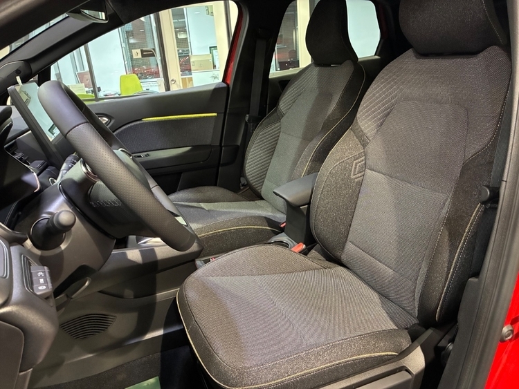 Renault Captur II Techno foto 11